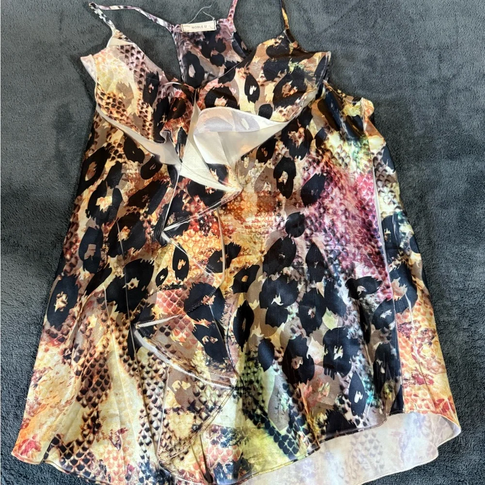 Stylish Multicolor Top - Picture 1 of 2